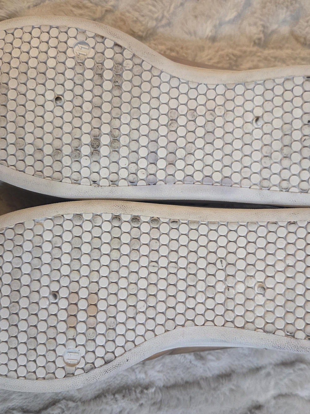 chatties White & Silver Lace-Up Sneakers with Silver Metallic Toe Woman Size 11 - Picture 5 of 10